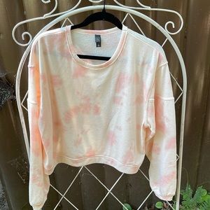 Alya brand. Size large.
